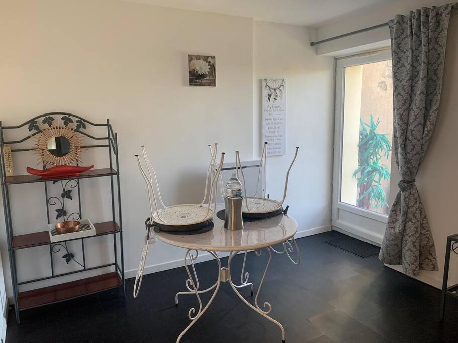 Апартаменти Studio Cosy Avec Terrasse. Boyer Екстер'єр фото